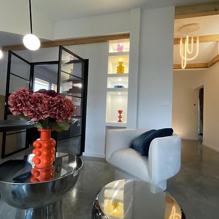 פונטרליה Appartement Moderne Dominant La Ville מראה חיצוני תמונה